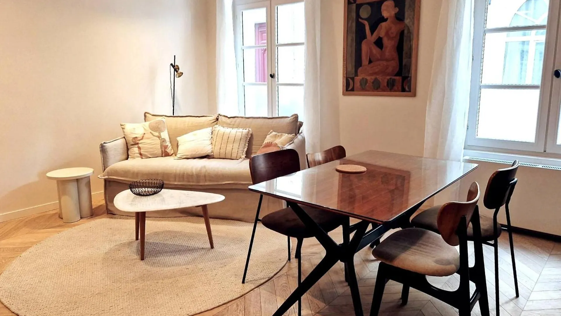 Marais - Fancy One-Bedroom Decorated With Taste Paris